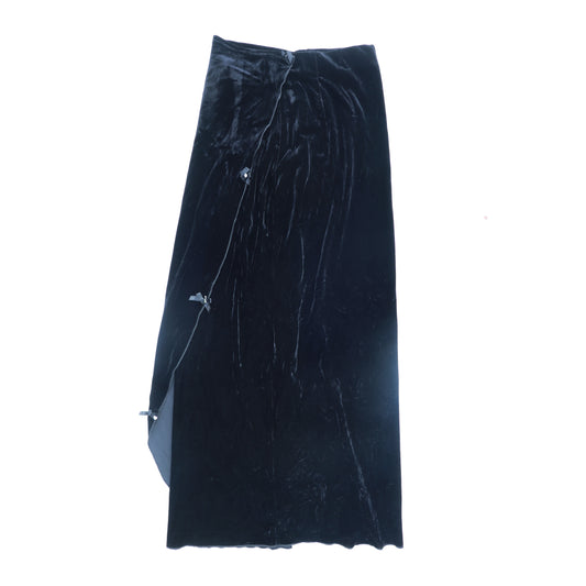 Long Black Skirt Has A Slit